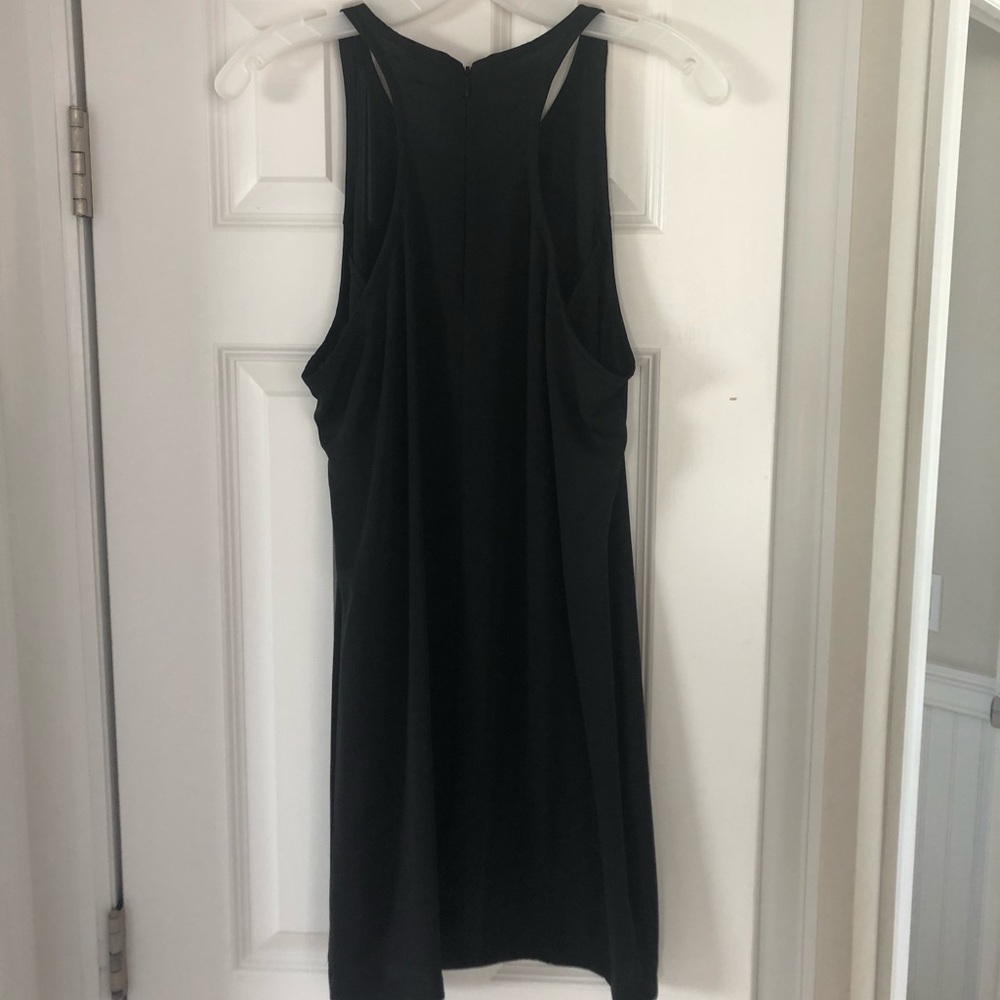 Simple Sleeveless Tunic Dress (black)